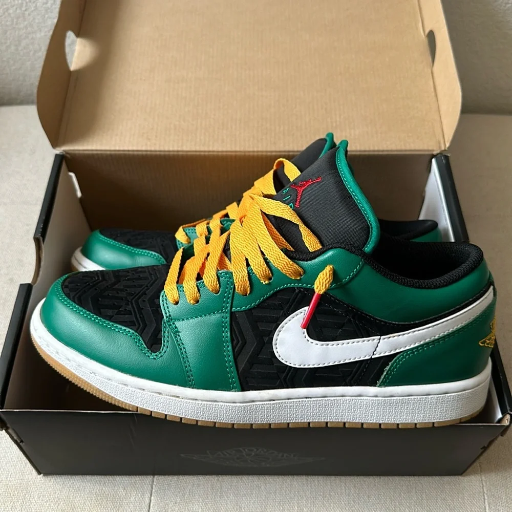 Air Jordan 1 Low SE “Christmas” - Men’s Size 9.5